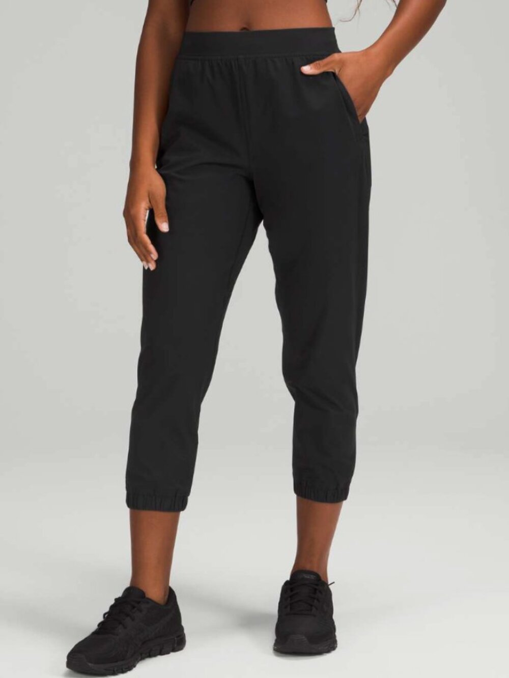 Lululemon Sz 0 Adapted State High-Rise Jogger Crop Black - Picture 2 of 5